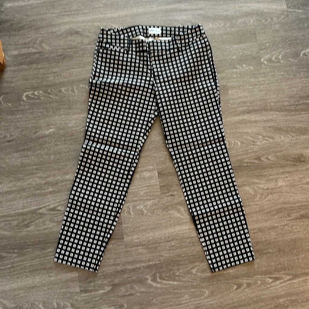 Old Navy Patterned Pixie Pants